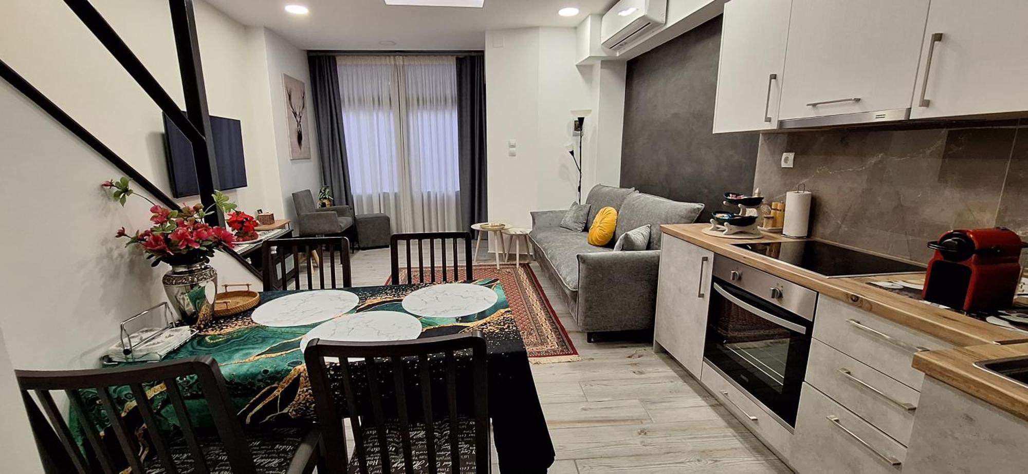 Thomas Luxury Apartment In The Historical Center Of Yanya Dış mekan fotoğraf